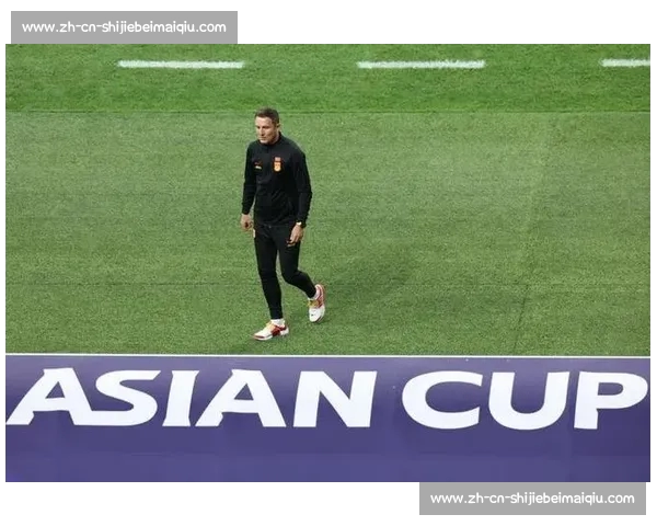 往返票变单程！伊万突遭下课，足协高层干预成关键