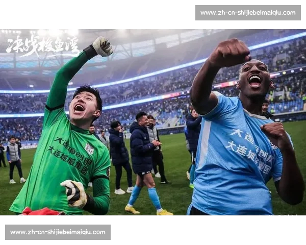 恩怨重逢！梭鱼湾球迷赛前另类 “问候” 前恒大门将霍深坪